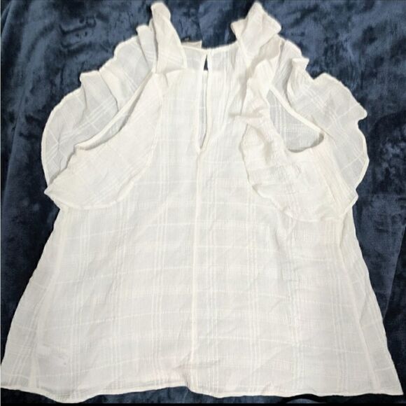 Universal Threads Cotton Ruffle Top - Picture 4 of 8